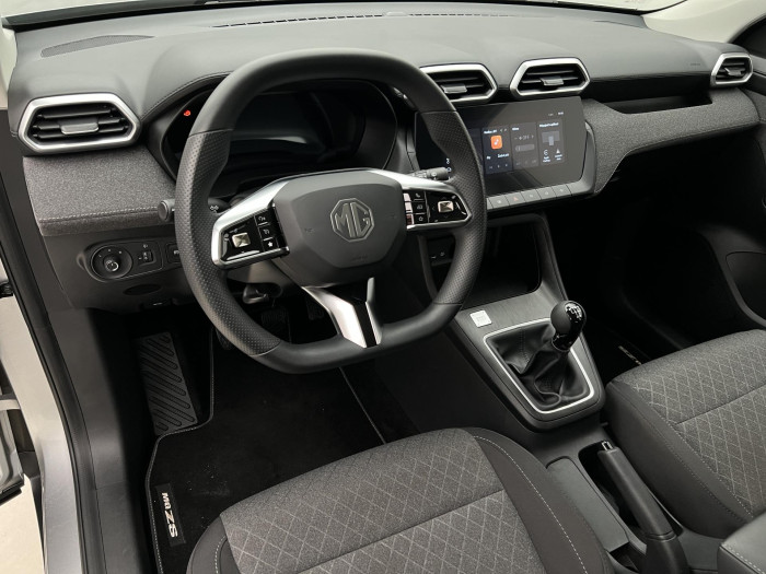 MG ZS 1.5 EXCITE CZ 1.maj.