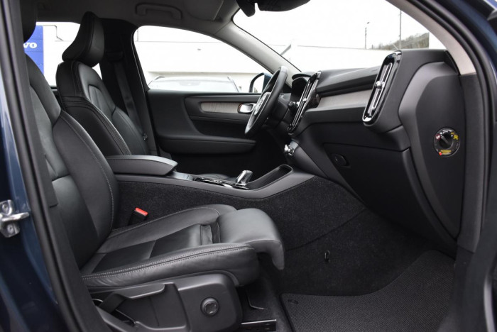 Volvo XC40 D3 INSCRIPTION AUT REZERVACE 2.0 d
