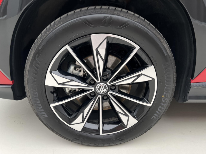 MG HS 1.5 TGI EXCLUSIVE AUT CZ 1.maj 1.5 Exclusive