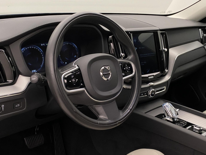 Volvo XC60 B4 AWD INSCRIPTION AUT