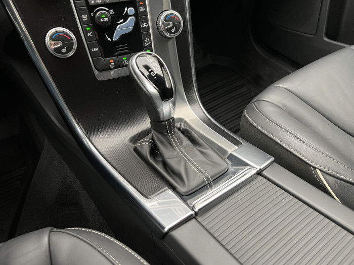 Volvo XC60 D4 AWD MOMENTUM AUT 2.4 d Momentum