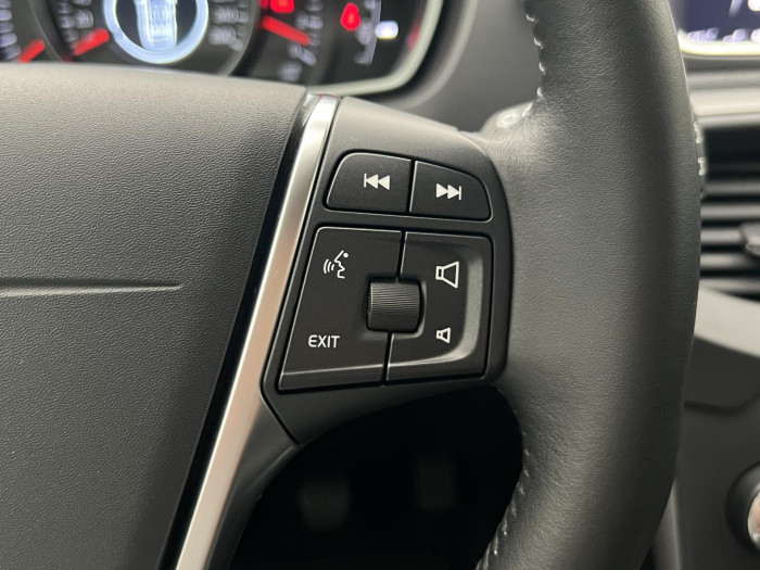 Volvo V40 D2 BLACK EDITION 2.0 d Edition
