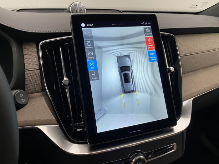 Volvo XC90 T8 AWD RECHARGE DARK ULTRA 7m