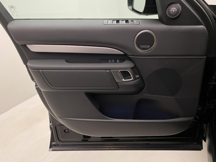 Land Rover Discovery D300 AWD DYNAMIC HSE REZERVACE 3.0 d Dynamic