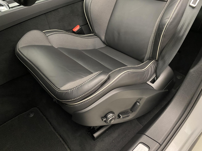 Volvo XC60 T6 AWD PLUG-IN DARK PLUS CZ