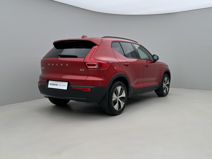 Volvo XC40 B3 PLUS DARK Aut CZ