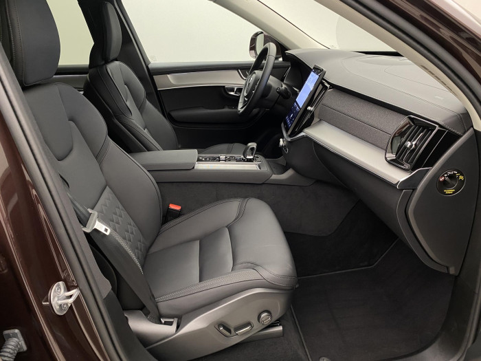 Volvo XC90 T8 AWD RECHARGE CORE AUT CZ 7m