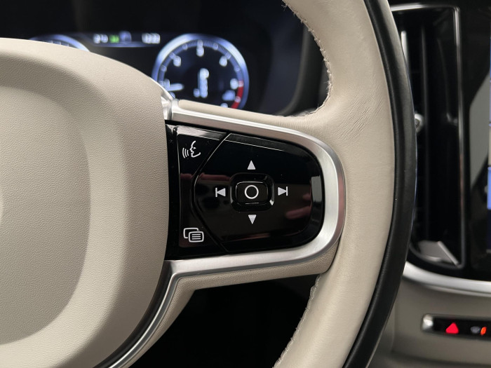 Volvo V60 CC D4 AWD AUT CZ 2.0 d CC CC