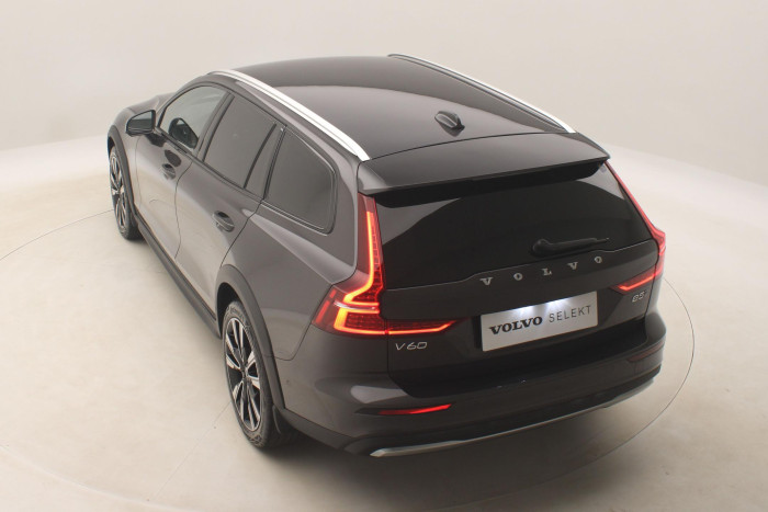 Volvo V60 CC B5 AWD PLUS BRIGHT AUT