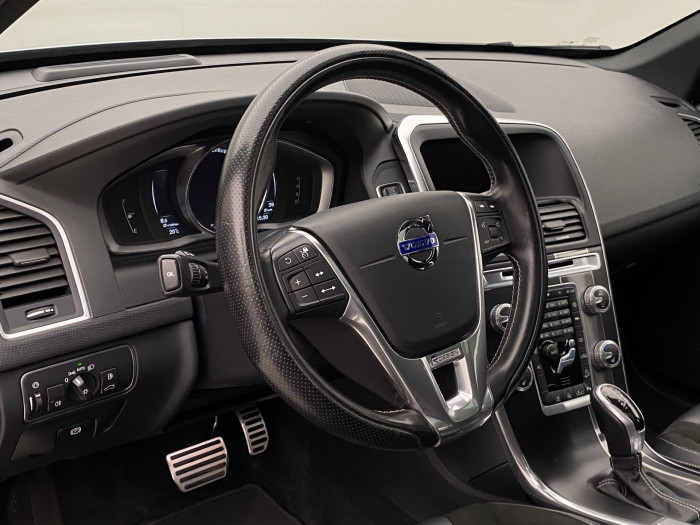 Volvo XC60 D5 AWD R-DESIGN AUT PANORAMA 2.4 d Panorama