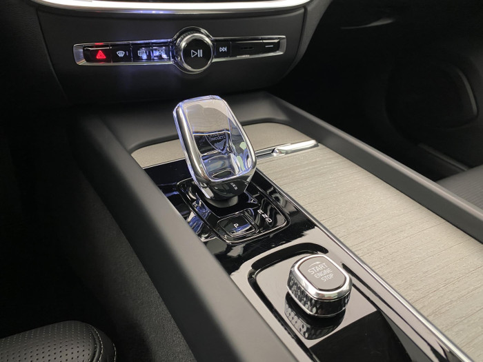 Volvo V60 CC B5 AWD BRIGHT REZERVACE 2.0 CC CC