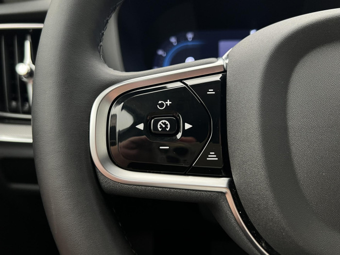 Volvo V60 B5 AWD PLUS BRIGHT AUT 1.maj.
