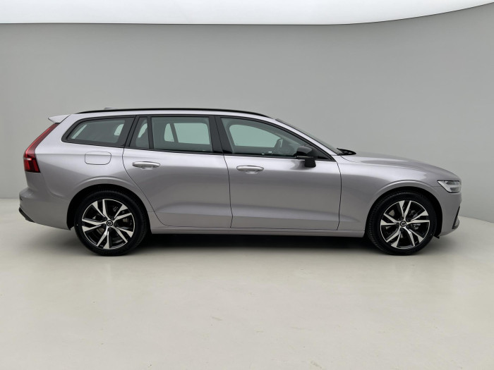 Volvo V60 B4 AUT DARK PLUS
