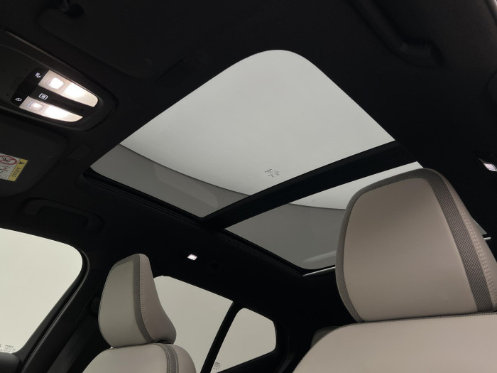 Volvo EX40 ULTRA SINGLE MOTOR EXT. RANGE