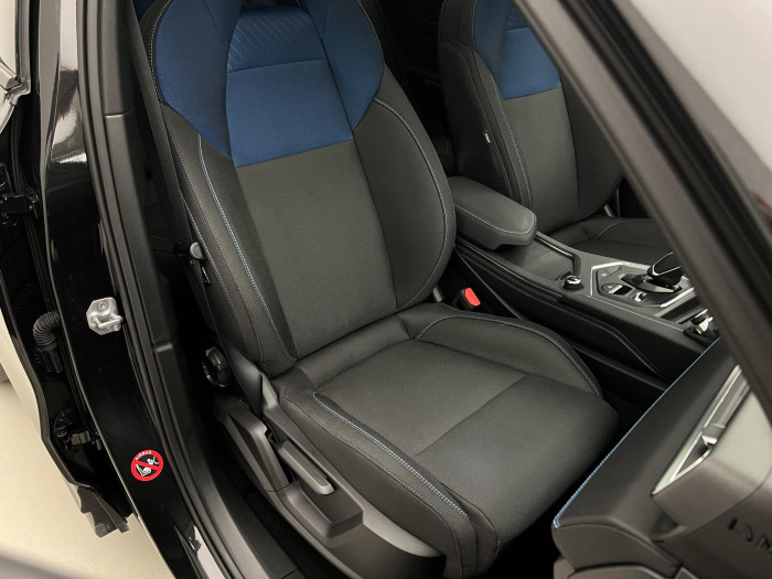 Lynk & Co 01 PHEV DCT AUT 1.maj.