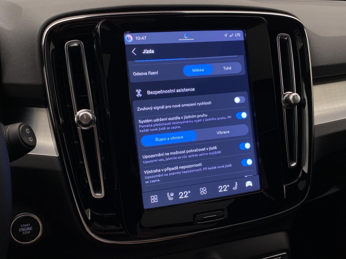 Volvo XC40 B4 AUT PLUS BLACK EDITION