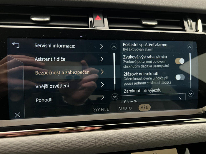 Land Rover Range Rover Evoque P300 HST AWD AUT CZ