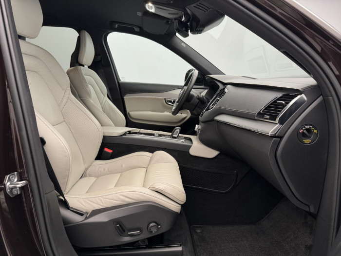 Volvo XC90 B5 AWD R-Design 7Míst 1.maj CZ