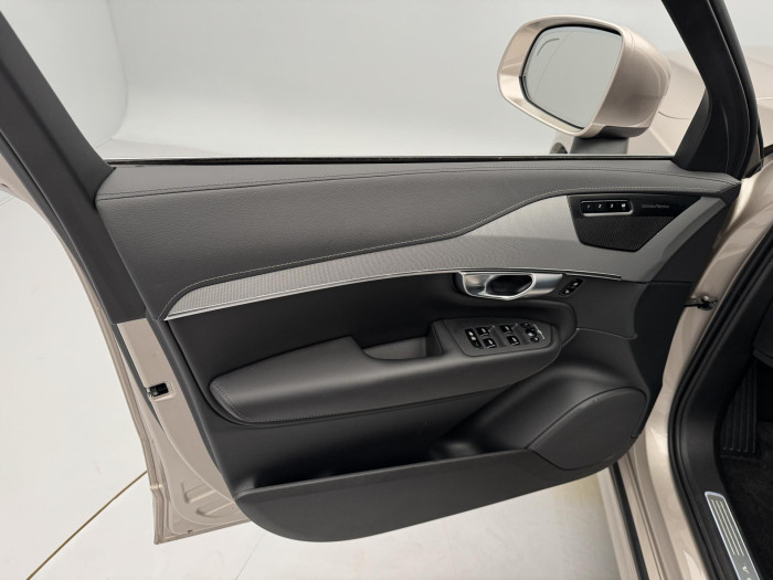 Volvo XC90 B5 AWD AUT BRIGHT PLUS 7-míst