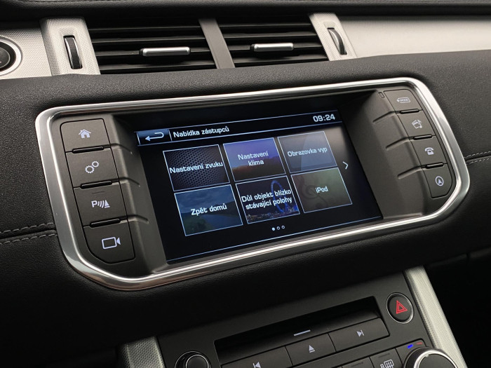 Land Rover Range Rover Evoque 2.0 TD4 DYNAMIC REZERVACE 2.0 TD Dynamic