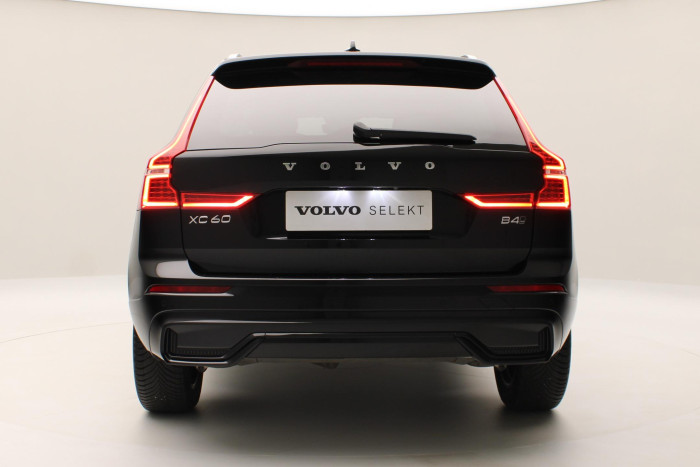 Volvo XC60 B4 AWD R-DESIGN AUT