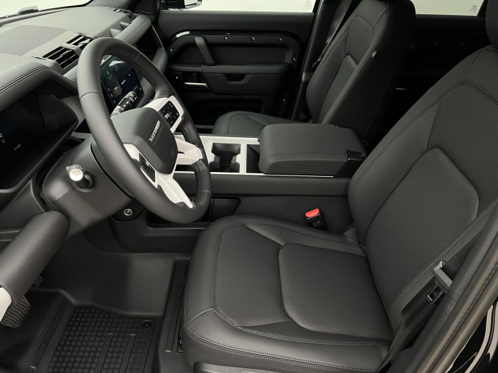 Land Rover Defender 110 D250 S AWD Aut 3.0 d