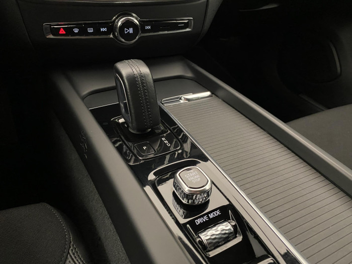 Volvo V60 CC B4 AWD MOMENTUM AUT 1.maj. 2.0 CC CC Momentum