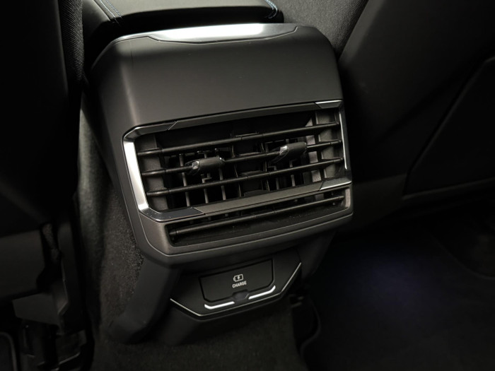 Lynk & Co 01 PHEV DCT AUT REZERVACE