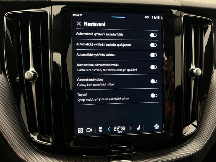 Volvo XC60 T6 AWD RECHARGE PLUS DARK AUT