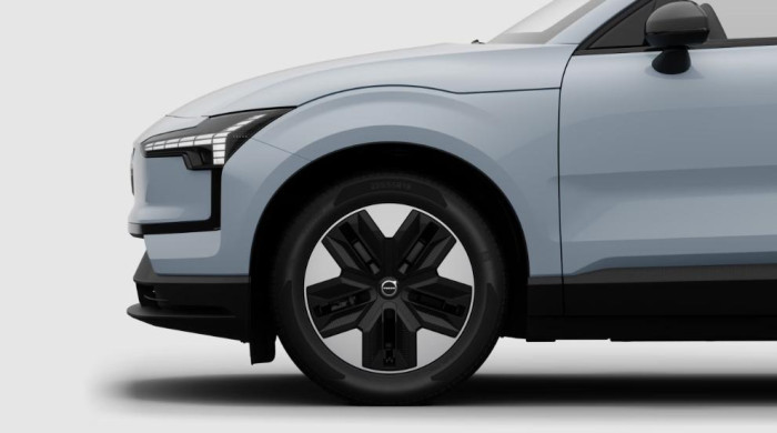 Volvo EX30 P5 RWD CORE AUT