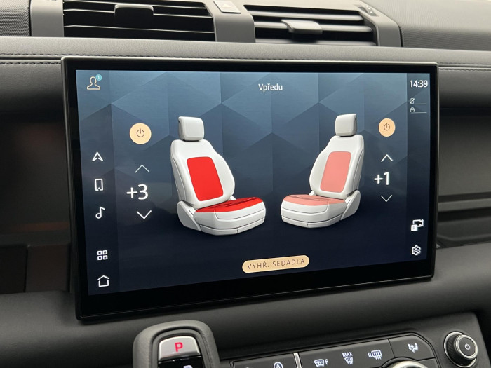 Land Rover Defender 110 D250 X-Dyn SE REZERVACE 3.0 d SE