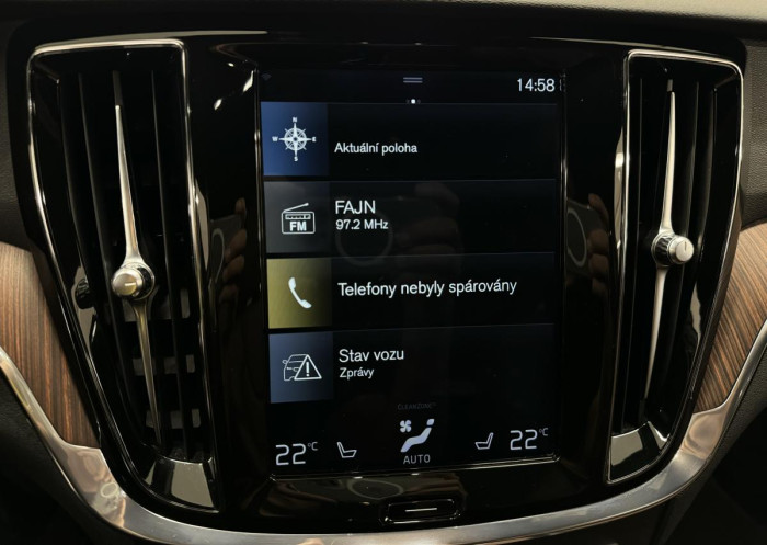 Volvo V60 D3 MOMENTUM PRO AUT REZERVACE 2.0 d Momentum