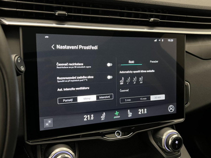 Lynk & Co 01 PHEV DCT 1.maj.