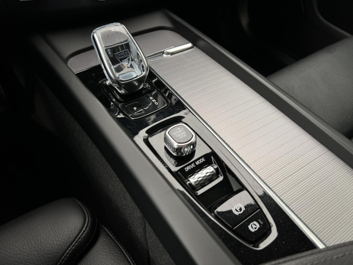 Volvo XC60 B5 AWD INSCRIPTION AUT