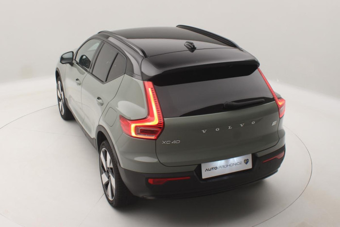 Volvo XC40 PURE ELECTRIC RECHARGE PLUS Plus