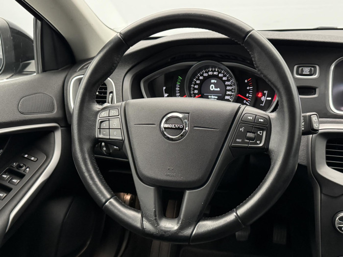Volvo V40 D2 BLACK EDITION 2.0 d Edition