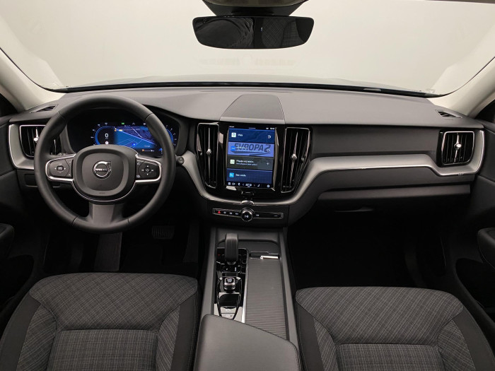 Volvo XC60 B4 CORE AUT CZ 1.maj