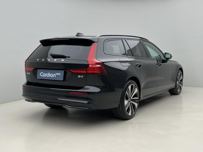 Volvo V60 B4 DARK ULTRA AUT