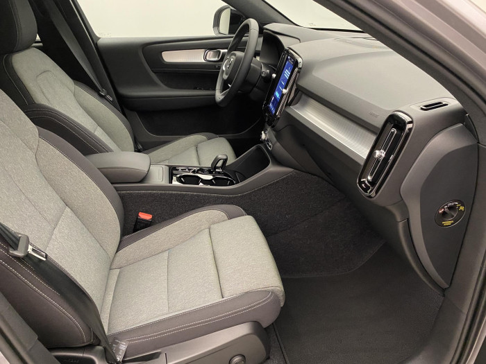 Volvo XC40 B3 AUT DARK PLUS