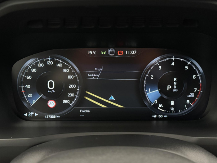 Volvo XC90 B6 AWD R-DESIGN CZ 7 míst