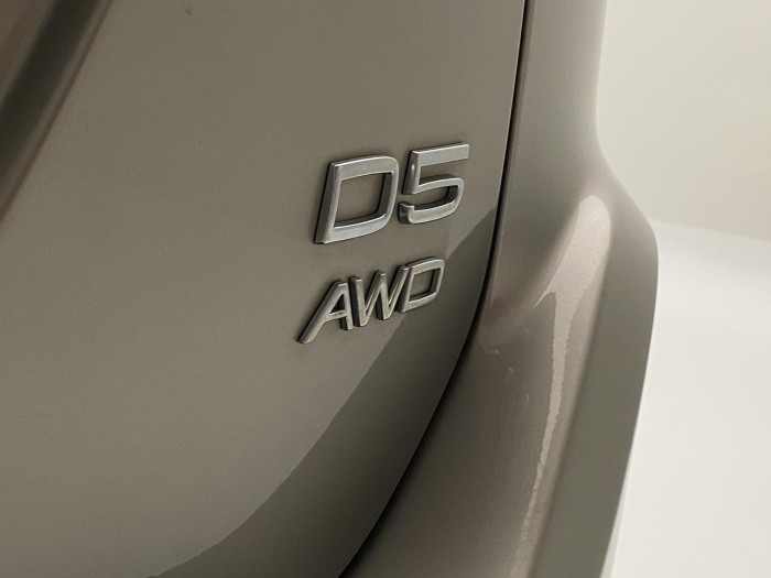 Volvo XC60 D5 AWD SUMMUM AUT CZ 2.4 d Summum