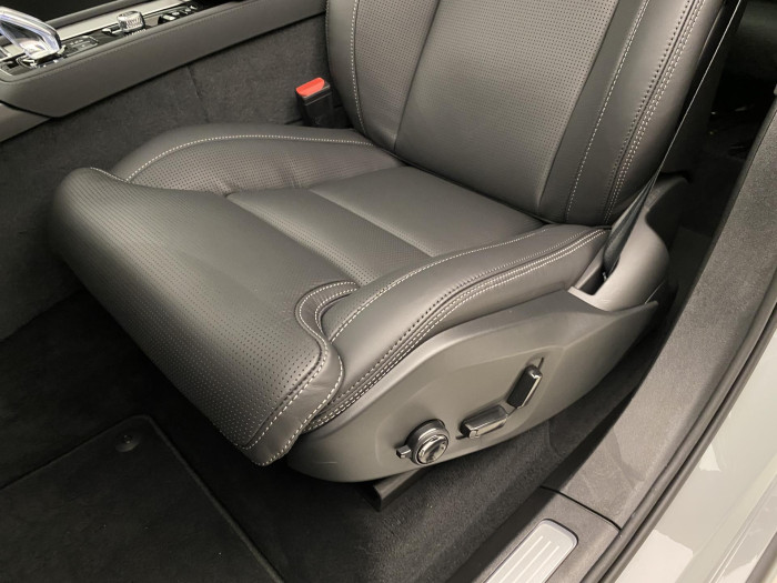 Volvo XC90 T8 AWD RECHARGE BLACK EDITION 2.0 Edition