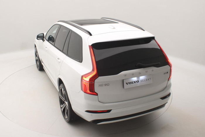 Volvo XC90 B5 AWD R-DESIGN AUT REZERVACE