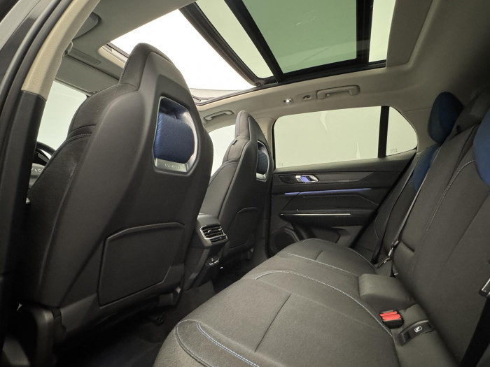 Lynk & Co 01 PHEV DCT AUT 1.maj