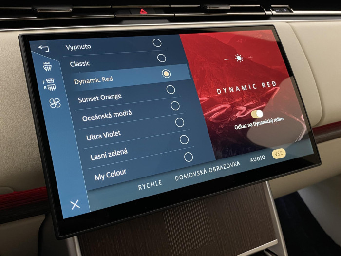 Land Rover Range Rover P550e AUTOBIOGRAPHY SWB