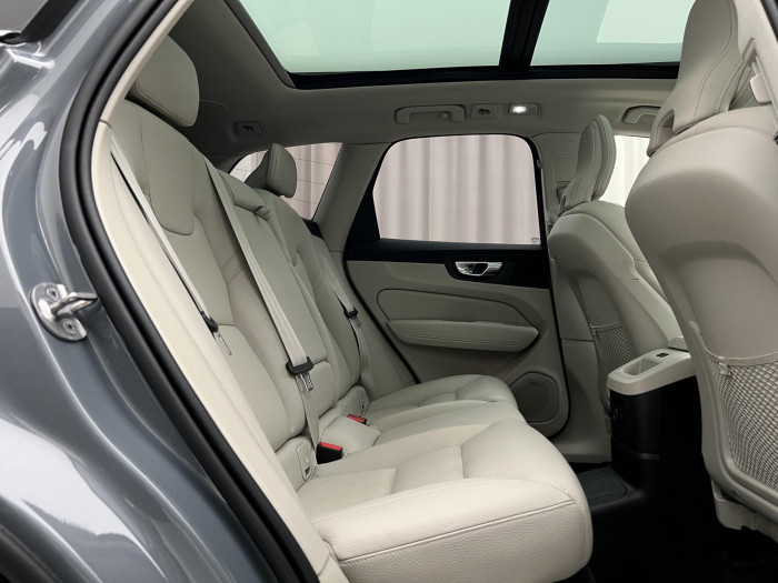 Volvo XC60 T6 AWD RECHARGE PLUS DARK AUT