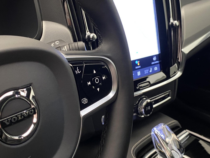 Volvo V90 T6 AWD PLUG-IN DARK ULTRA