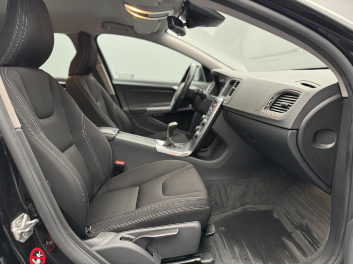 Volvo V60 D4 NAVIGACE CZ 2.0 d