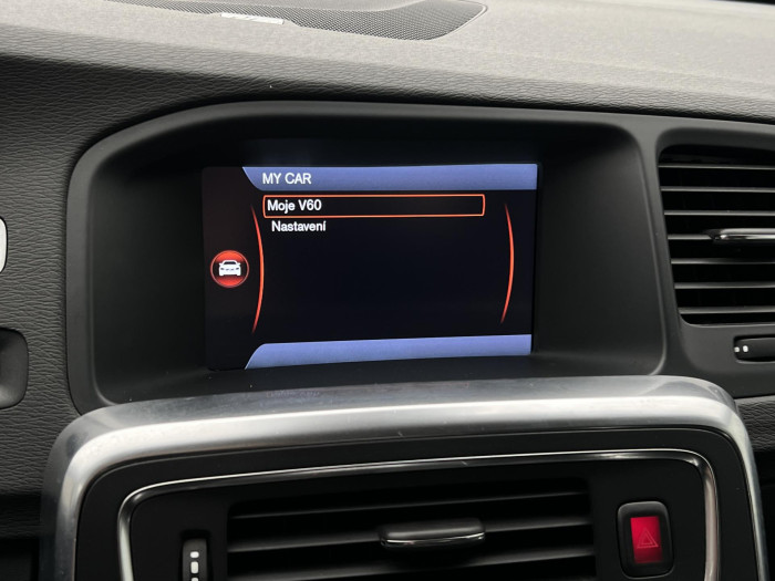 Volvo V60 D3 MOMENTUM AUT 2.0 d Momentum