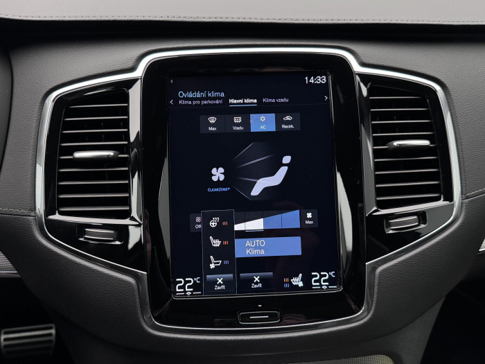 Volvo XC90 B5 AWD R-DESIGN REZERVACE